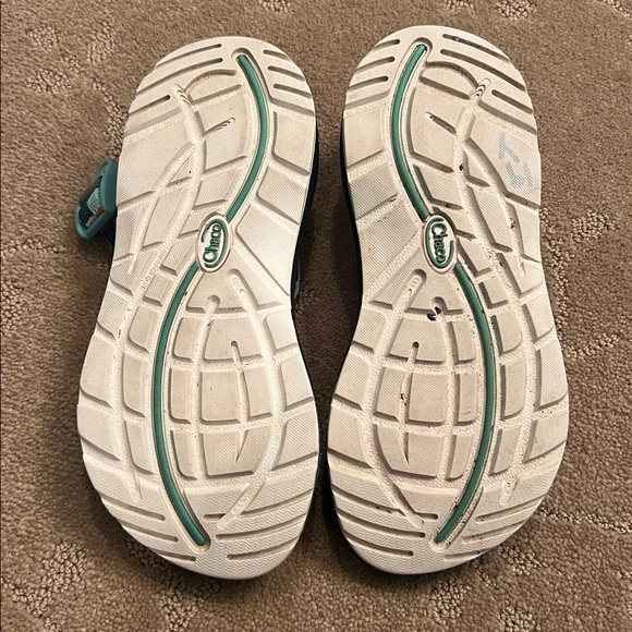 Chaco Adjustable Sandals, Sz 6 - Picture 4 of 7